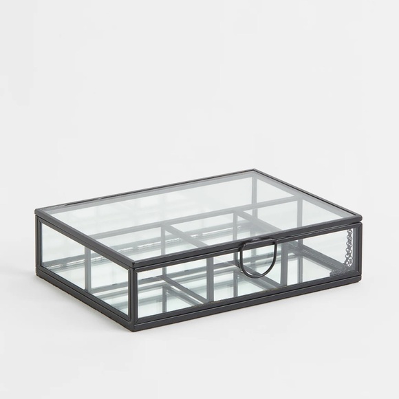 Set of two H&M Clear Glass Jewelry Boxes - Picture 6 of 7